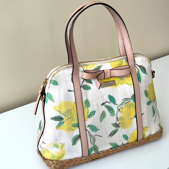 kate spade Handbags - Kate spade lemon bag